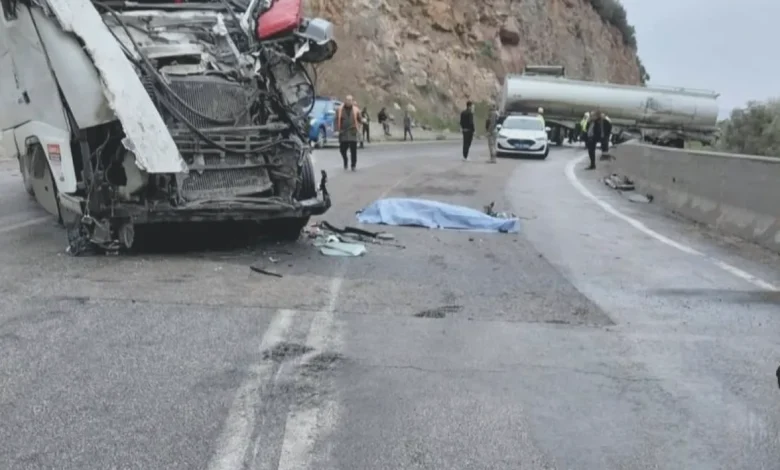 Nurdağı tır kazası can pazarı - Nurdağı'nda Tır Kazası: Can Pazarı