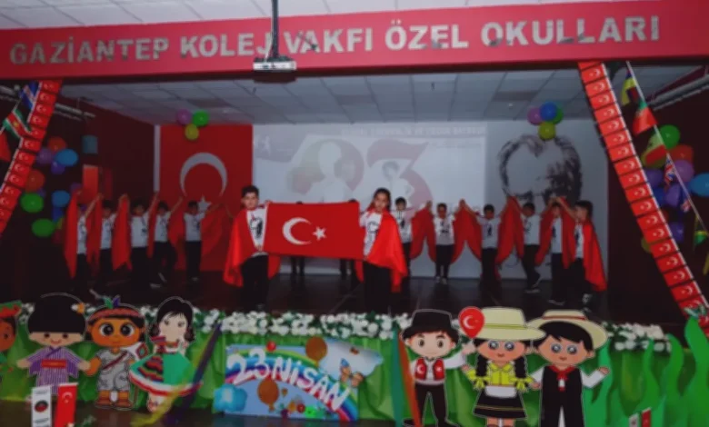 23 Nisan buruk - 23 Nisan Bayramı, Kolejde Hüzünle Kutlandı