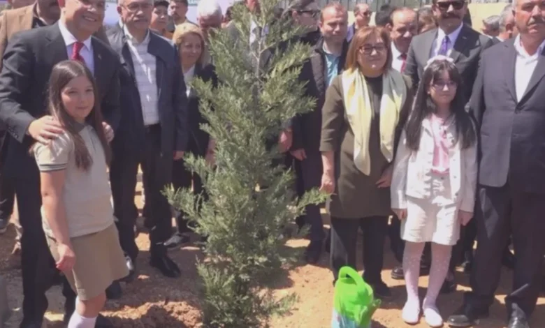 Gaziantep Fidan Dikimi - 23 Nisan'da Gaziantep'te Fidan Dikimi
