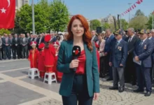 23 Nisan siyasi tartışma - 23 Nisan'da Siyasi 'Sırt Dönme' Tartışması