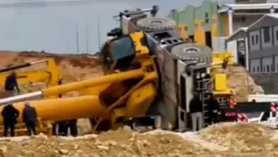 vinç devrildi - 5. OSB'de Vinç Devrildi: Panik ve Şok Yaşandı