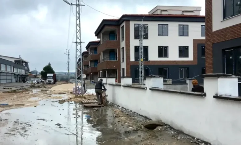 Aktoprak kanalizasyon sorunu - Aktoprak'ta Koku Krizi: 3 Aylık Kanalizasyon Sorunu