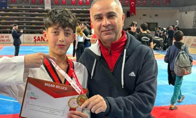 Araban taekwondo - Araban Taekwondo Şampiyonu: Öztürk Gururlandırdı