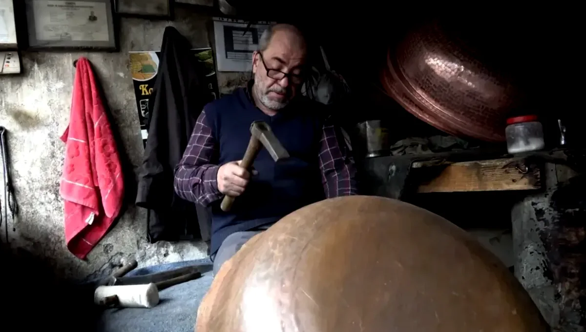 Bakır Kazan: Gaziantep Mutfağının Sessiz Direnişi