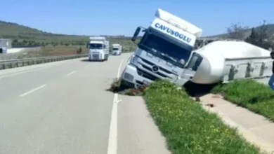 beton mikseri refüje devrildi - Beton Mikseri Refüje Devrildi: Gaziantep Yolu Sakin