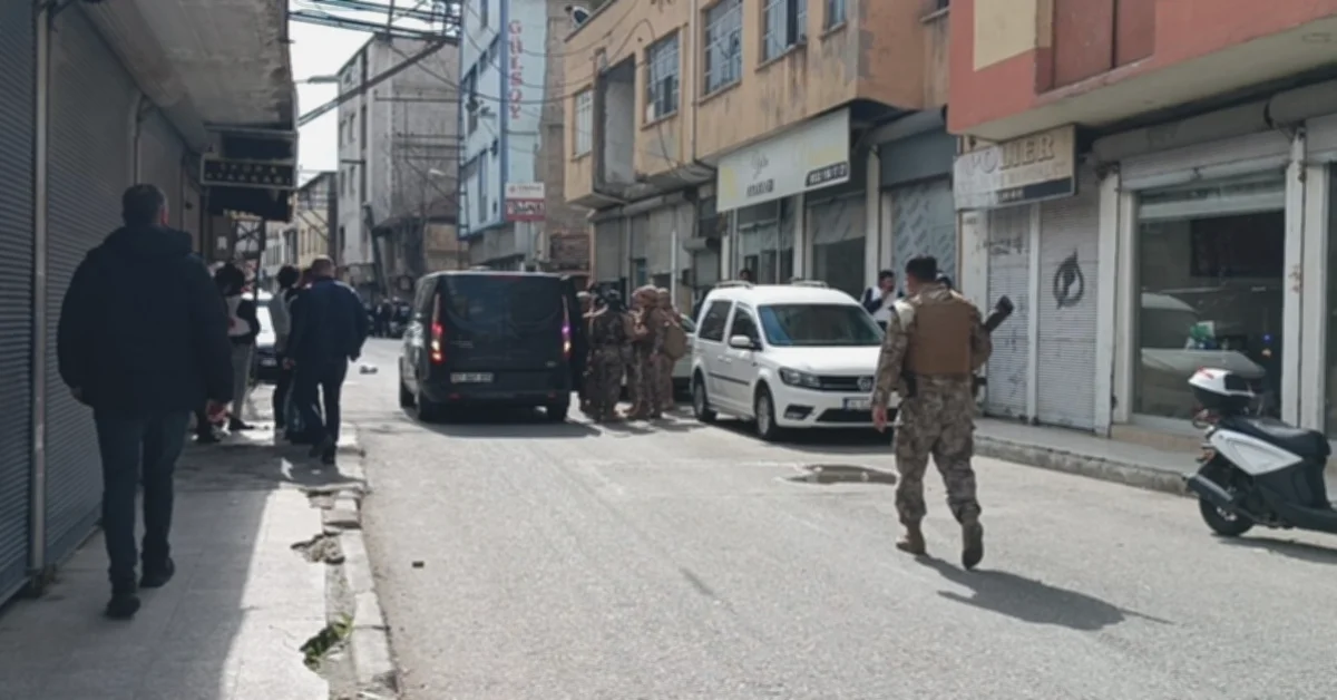 Cabi'de Rehine Paniği: Şok Anlar