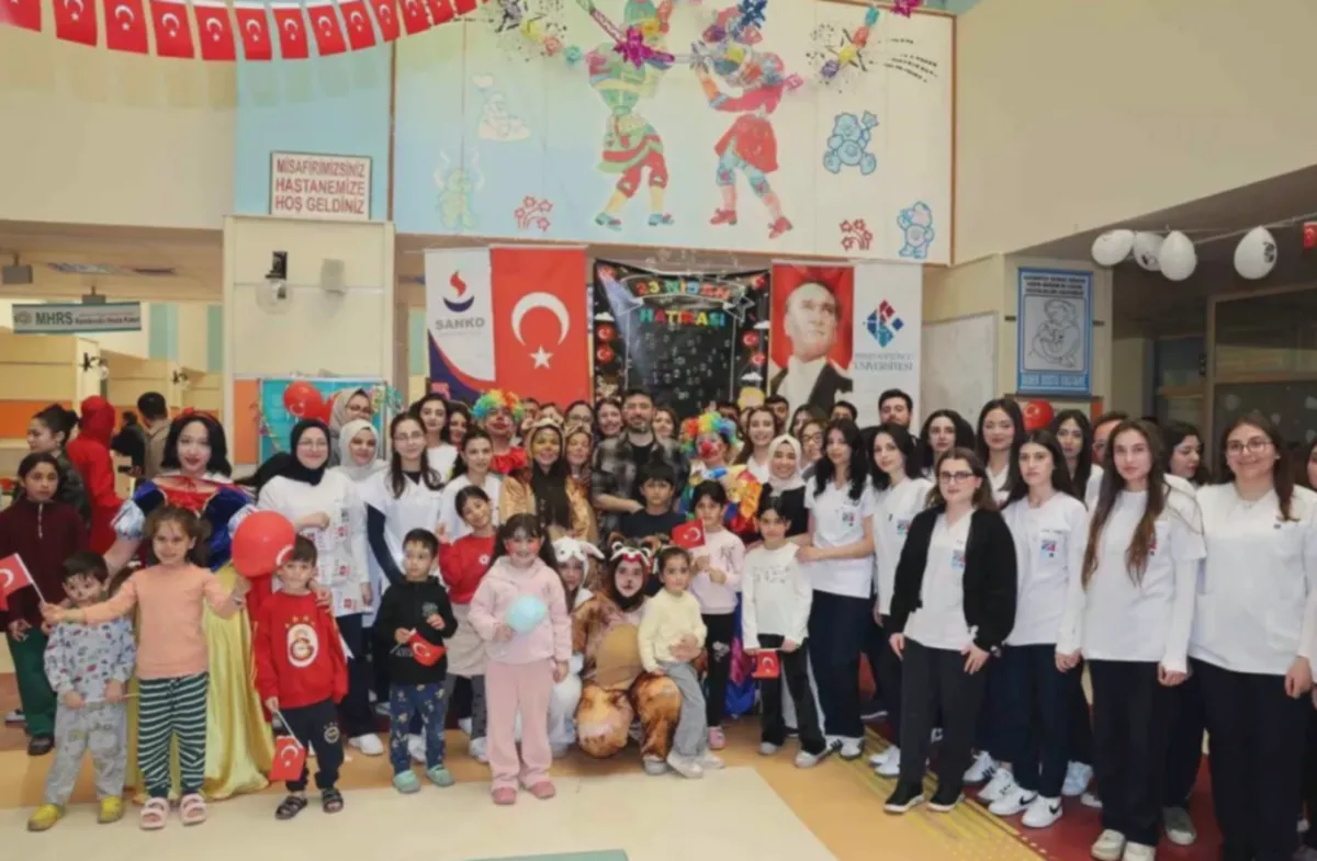 Çocuklara Bayram Hediyesi: HKÜ'den Sevgi Dolu Ziyaret