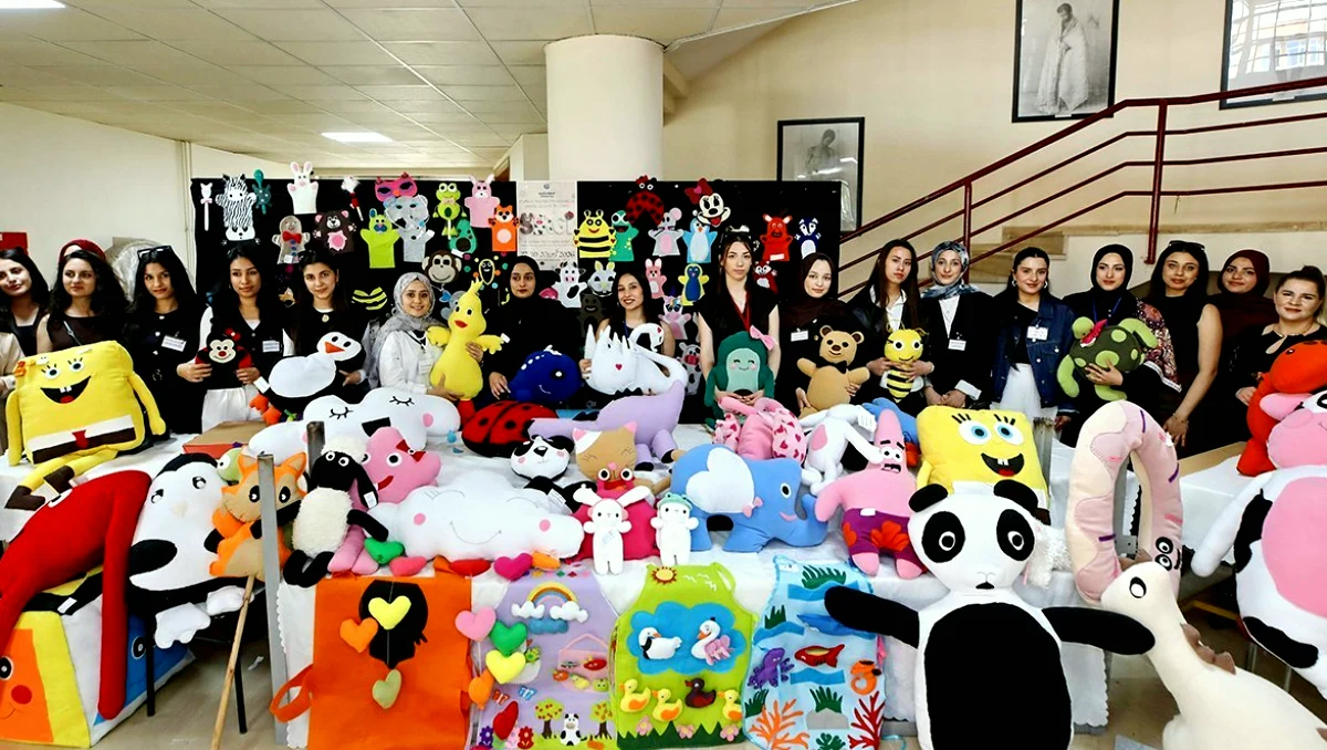 GAÜN'de Eğitim Materyalleri Sergisi: Yaratıcılık Öne Çıktı