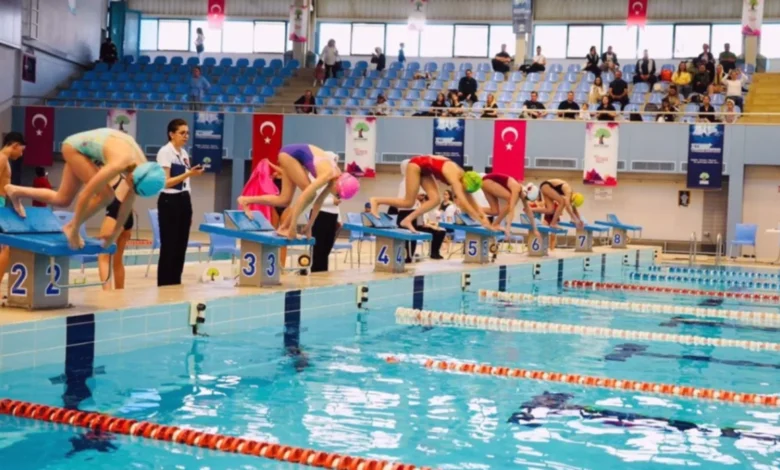 Gaziantep yüzme şenliği - Gaziantep Yüzme Şenliği: Gaziantep'te Minik Yüzücüler Şen...