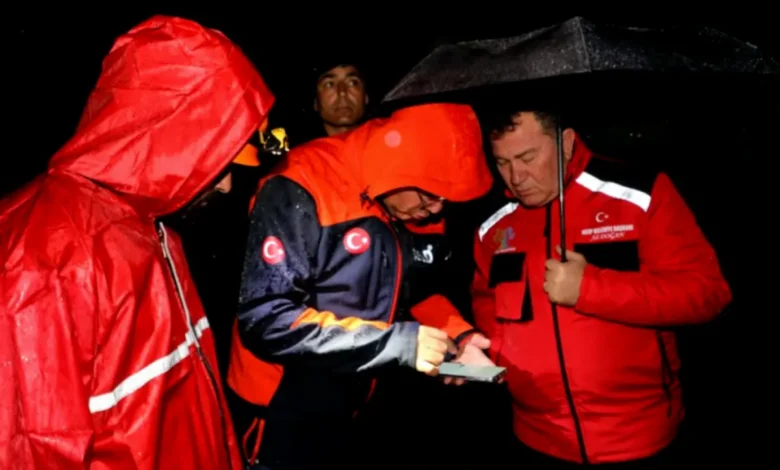 Nizip sel - Nizip'te Sel: Mahsur Kalanlar Kurtarıldı