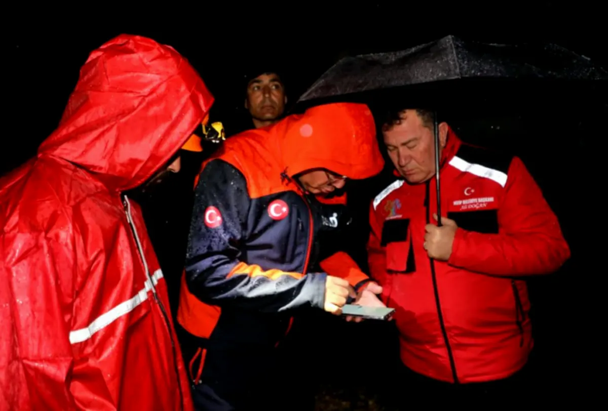 Nizip'te Sel: Mahsur Kalanlar Kurtarıldı