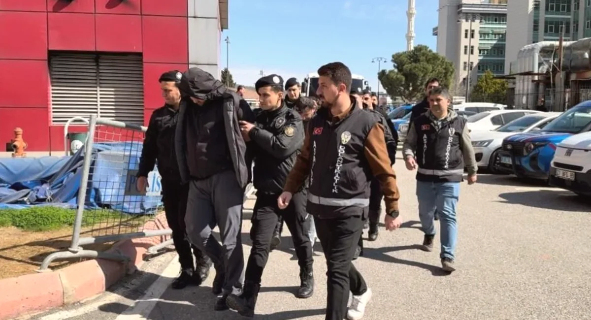 Sahte Belge: Öğretim Görevlisi Dolandırıcılıkta Yakalandı