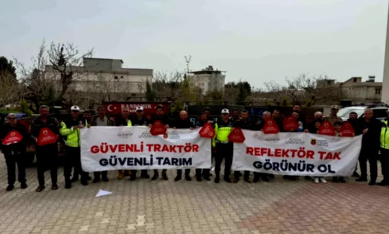 traktör güvenliği - Traktör Güvenliği: Reflektör Tak, Görünür Ol