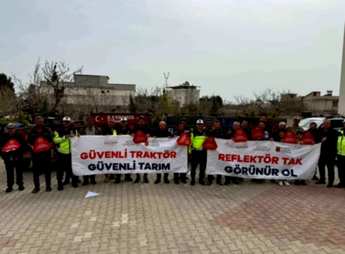 Traktör Güvenliği: Reflektör Tak, Görünür Ol