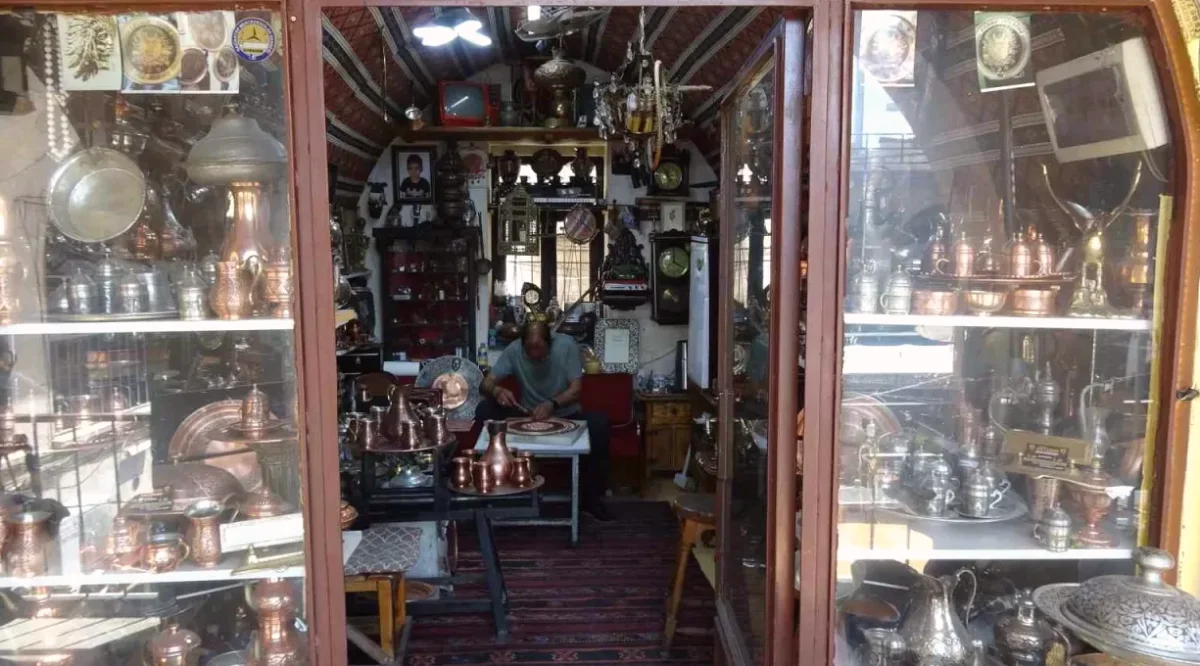 350 Bin Çekiçle Şekillenen Bakır Su Takımı