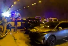 zincirleme kaza - Bahçe Tüneli: 6 Araçlı Zincirleme Kaza