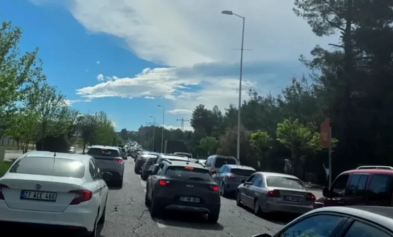 Burç Yolu yoğunluk - Burç Yolu'nda Bayram Yoğunluğu