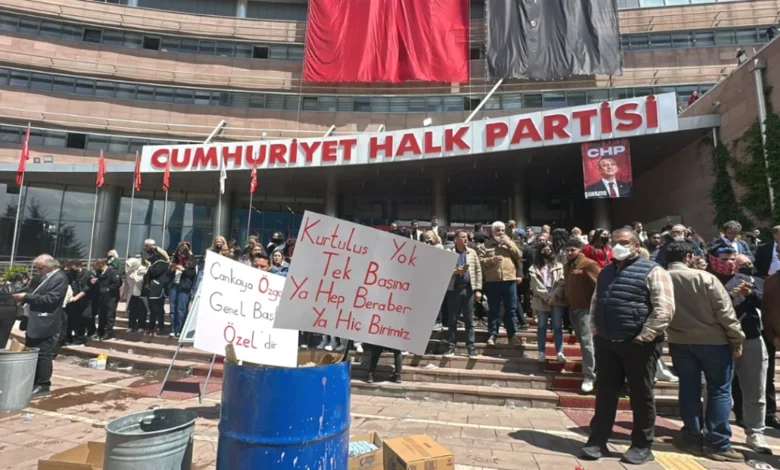 CHP Genel Merkez Gerginlik - Chp Genel Merkez Gerginlik: CHP'de Kargaşa - Gaziantep Mi...