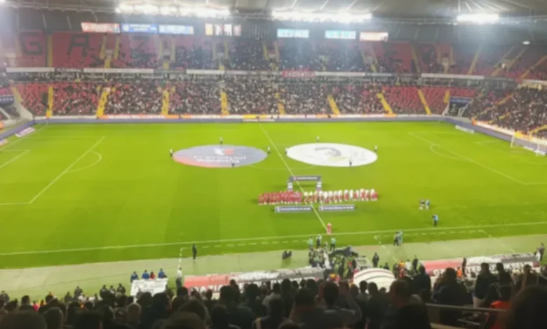 Gaziantep FK Beşiktaş - Gaziantep FK Beşiktaş Maçına Hazır: İşte İlk 11'ler