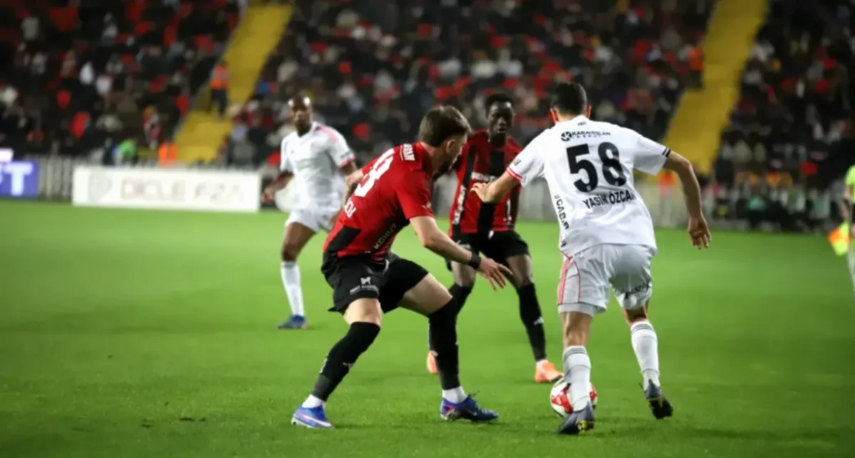 Gaziantep FK'da Kırılma Anı: Erken Goller Yıprattı