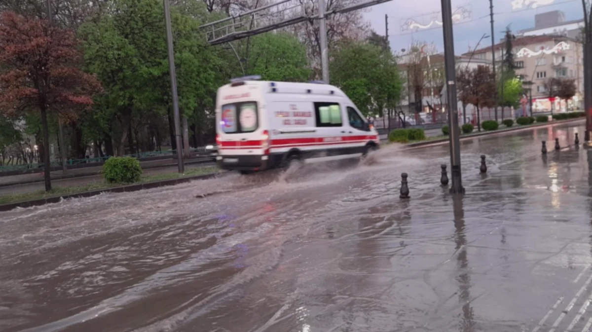 Gaziantep Yağış: Hayat Durdu