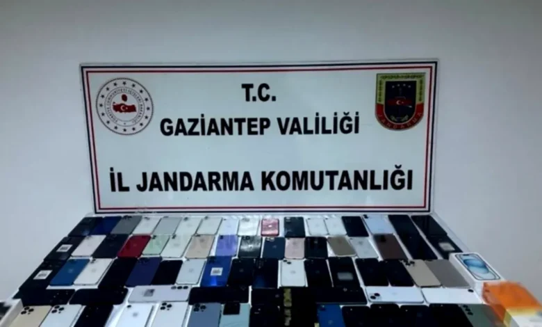 gümrük kaçağı cep telefonu - Gaziantep'te 3 Milyonluk Cep Telefonu Operasyonu
