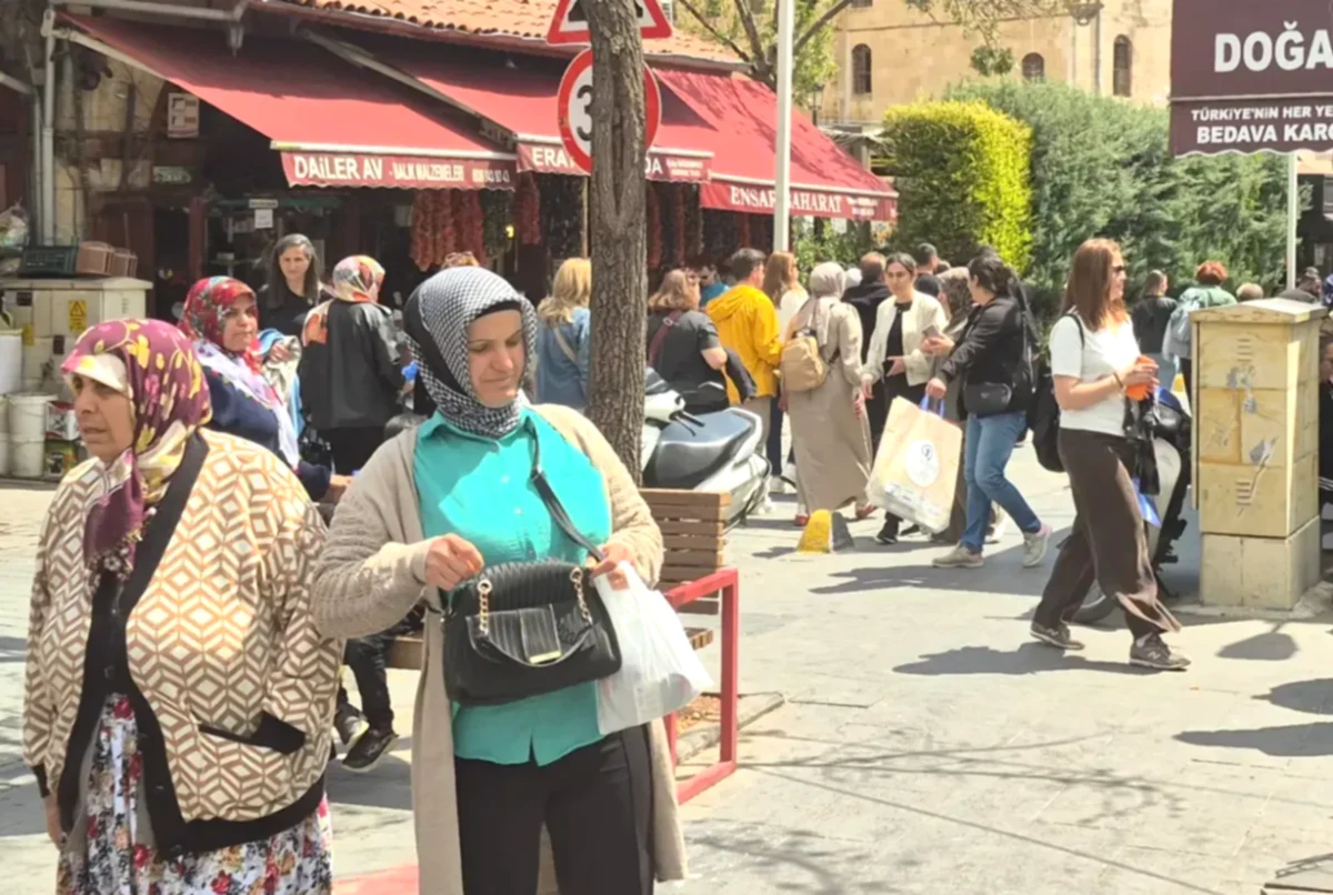 Gaziantep'te Turist Yoğunluğu: Bahar Coşkusu