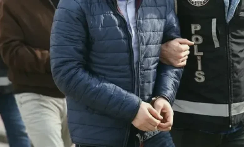 Gaziantep uyuşturucu operasyonu - Gaziantep'ten İzmir'e Uyuşturucu Operasyonu: 60 Kilo Ele ...