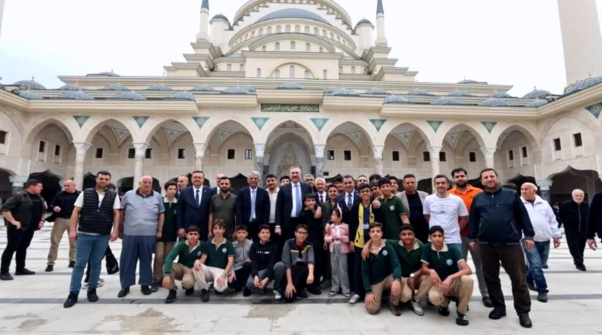 Gençlerle Maneviyat ve Başarıya Yolculuk