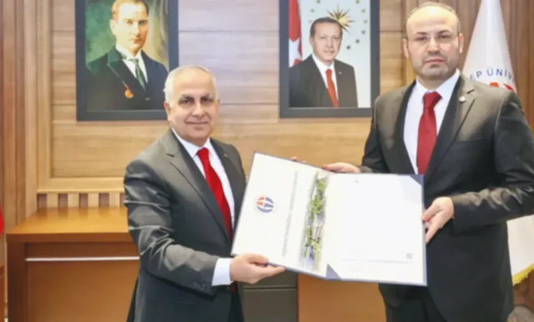 İlahiyat Dekanlığı - İlahiyat Dekanlığına Erkan Atandı