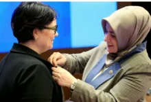 kadın kolları geçiş - Kadın Kolları AK Parti'ye Geçti