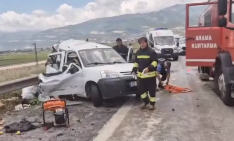 trafik kazası - Nurdağı'nda Trafik Kazası: 2 Can Kaybı