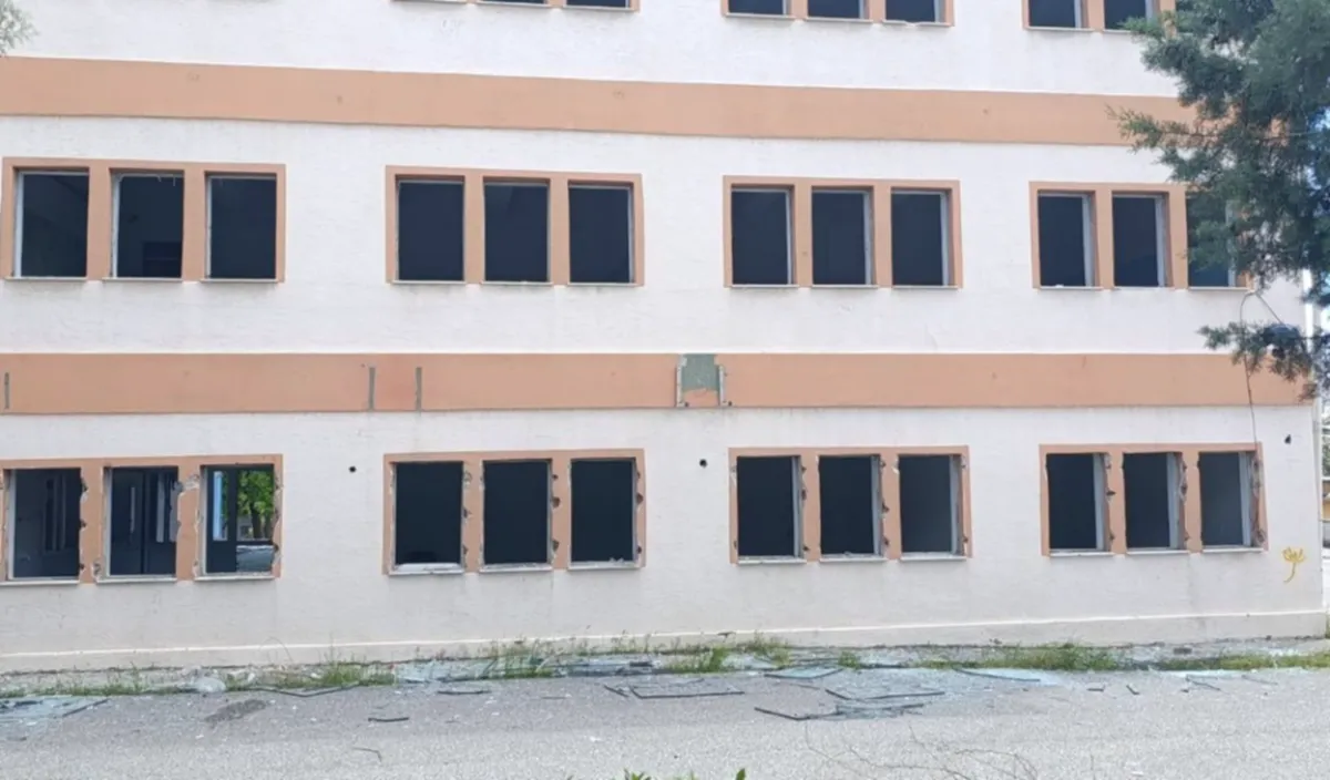 Ülgan Konukoğlu Yıkılıyor: Bayram Sonrası Temizlik Başlıyor