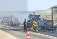 Gaziantep otoyolda tır yangını - Gaziantep Otoyolunda Tır Yangını: Trafik Durdu