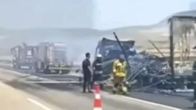 Gaziantep otoyolda tır yangını - Gaziantep Otoyolunda Tır Yangını: Trafik Durdu