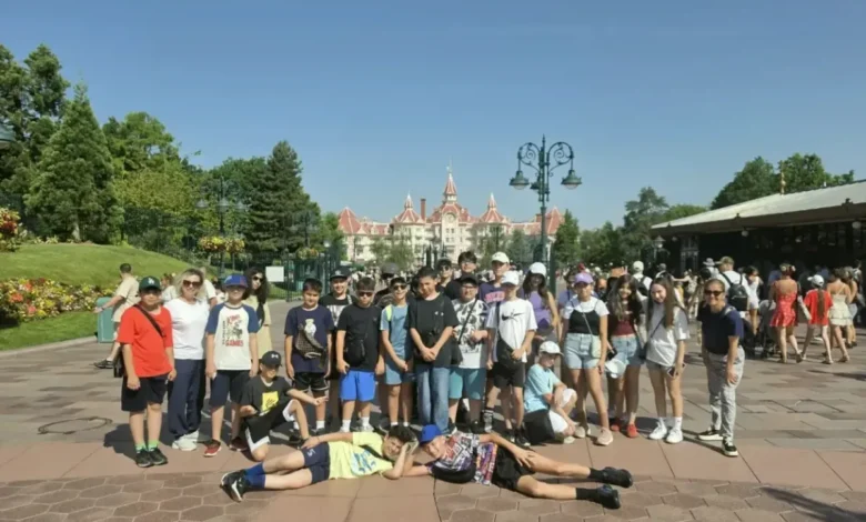 GKV Paris gezisi - GKV'li Öğrenciler Paris'te Büyülendi