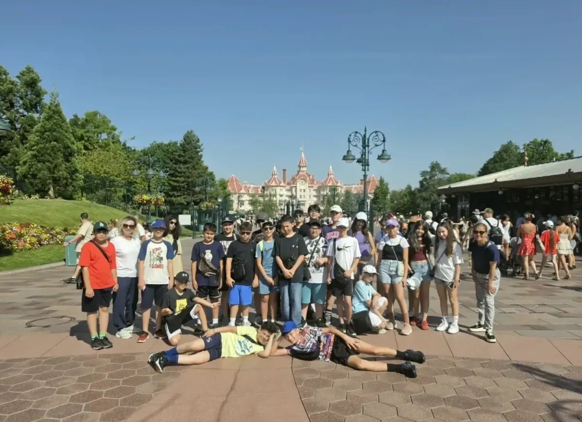 GKV'li Öğrenciler Paris'te Büyülendi