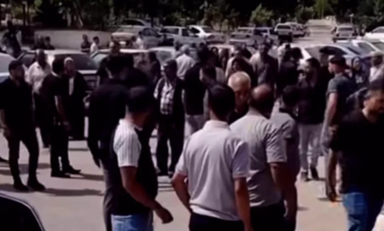 mezarlıkta silahlı kavga - Mezarlıkta Silahlı Kavga: 2 Yaralı