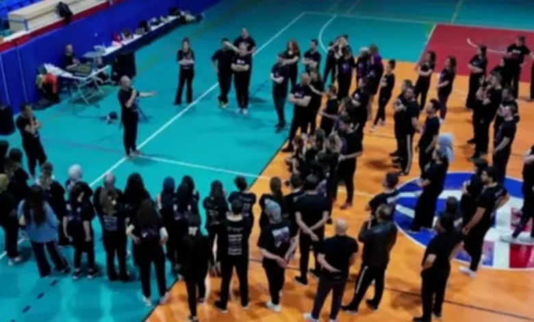 Öğretmen Halk Oyunları - Öğretmenler Halk Oyunlarıyla Gaziantep'i Coşturuyor