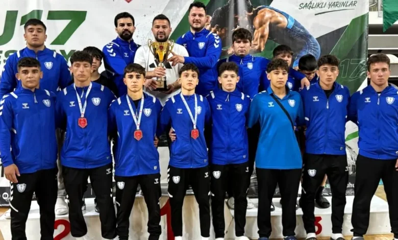 Şahinbeyli güreşçiler - Şahinbeyli Güreşçiler Şampiyon