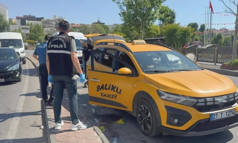 Taksi Durağı Kavga - Taksi Durağında Kanlı Kavga: 6 Yaralı