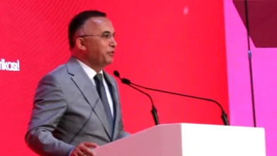 Vali Çeber - Vali Çeber'e 'Bakan Valim' benzetmesi