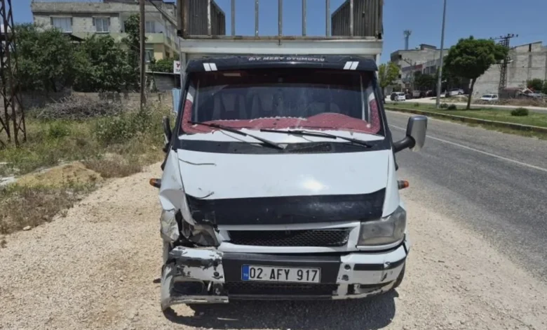 trafik kazası - Yavuzeli'nde Trafik Kazası: Motosiklet Sürücüsü Yaralandı