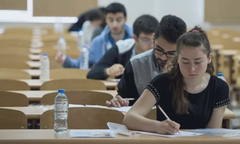 YKS adaylarına başarı - YKS Adaylarına Bilgiç'ten Tam Destek