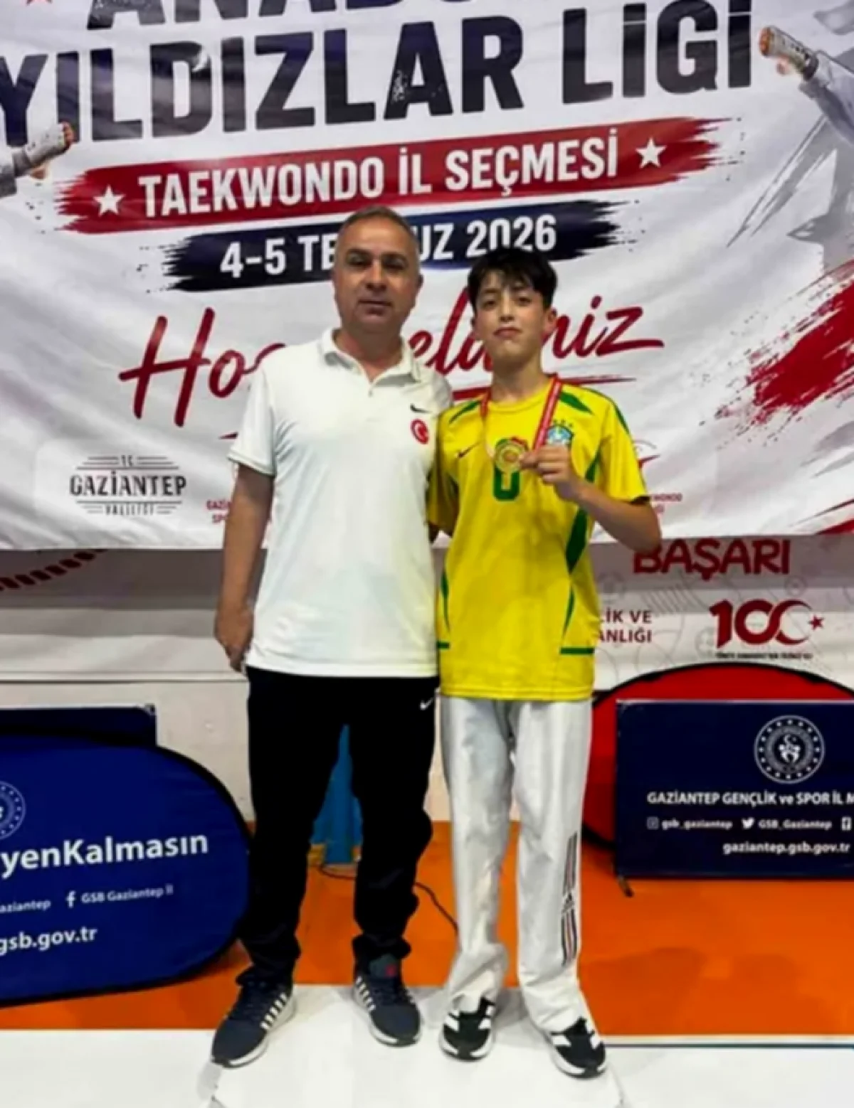 Araban Taekwondo'da Başarı: Ahmet Öztürk Şampiyon