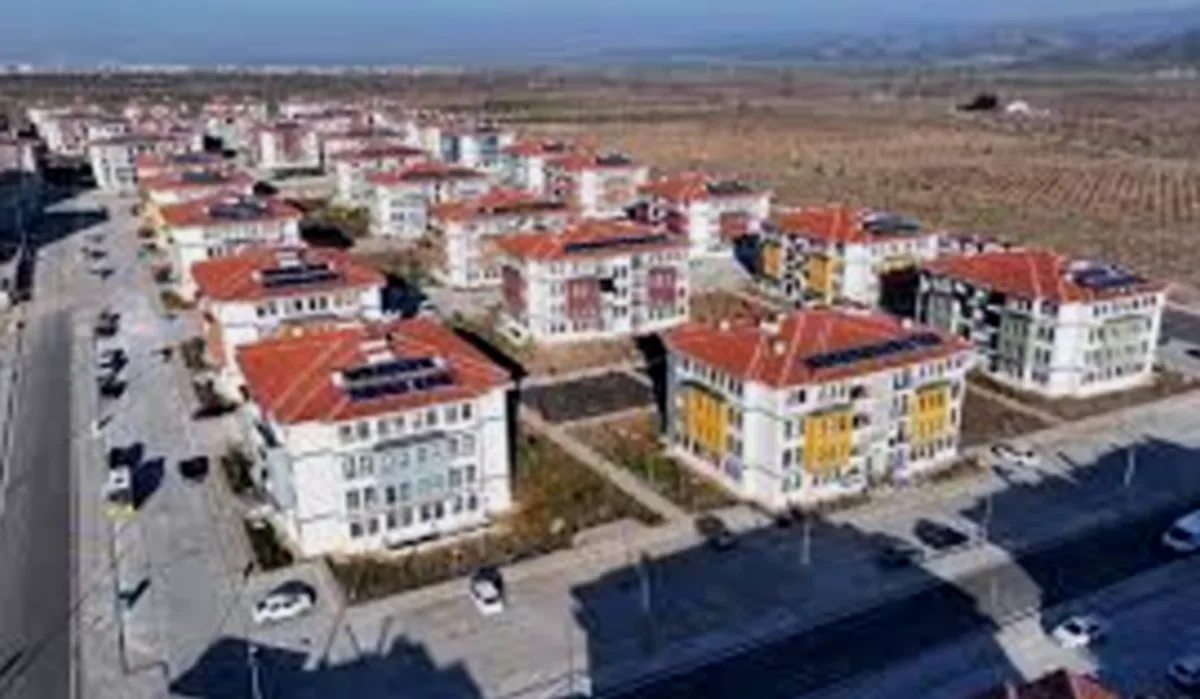 Deprem Konutlarında Karanlık: Vatandaşlar Aydınlatma İstiyor