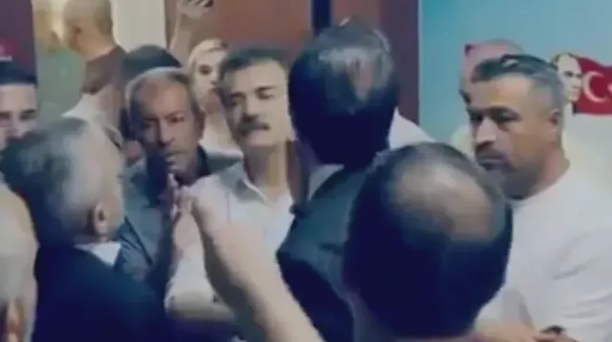 Gaziantep'te İlçe Başkanlığı Krizi Büyüdü
