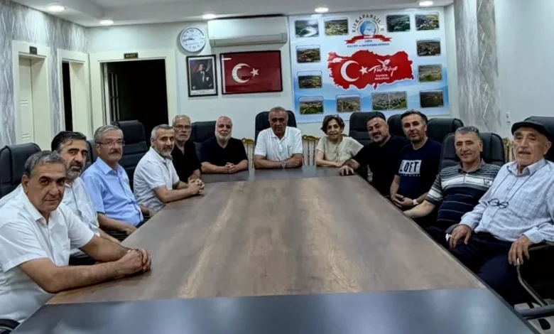 Kızkapanlılar Derneği Yönetim - Kızkapanlılar Derneği Yeni Yönetimle Güçlendi