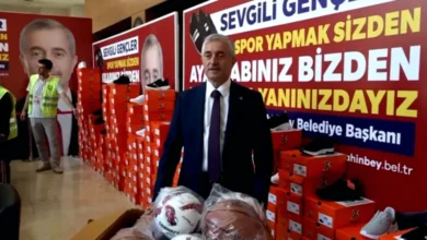 karne hediyesi spor - Tahmazoğlu'ndan öğrencilere karne hediyesi