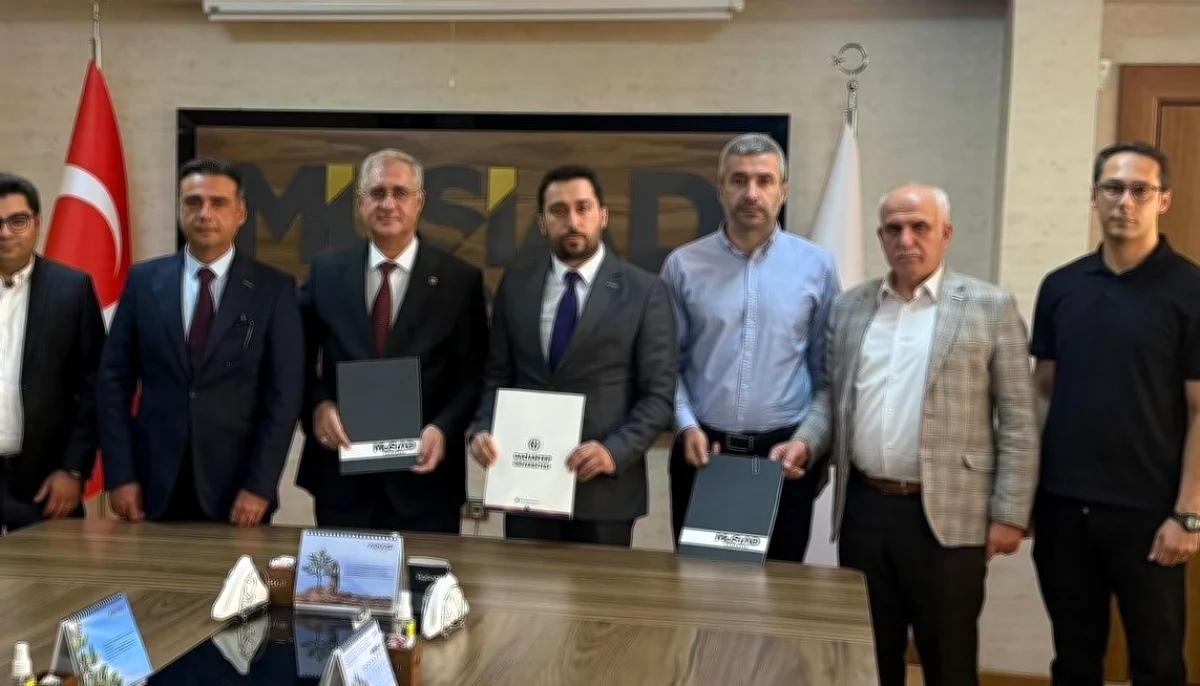 Ticaret Akademisi Gaziantep: GAÜN-MÜSİAD - Öğrenciler Mez...